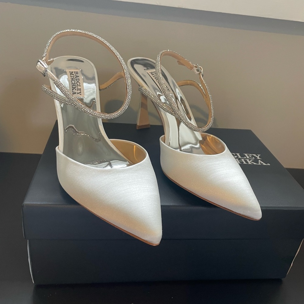 Badgley Mischaka Kamilah Pointed Toe Stiletto